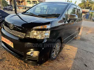 Toyota Voxy 2012 Black