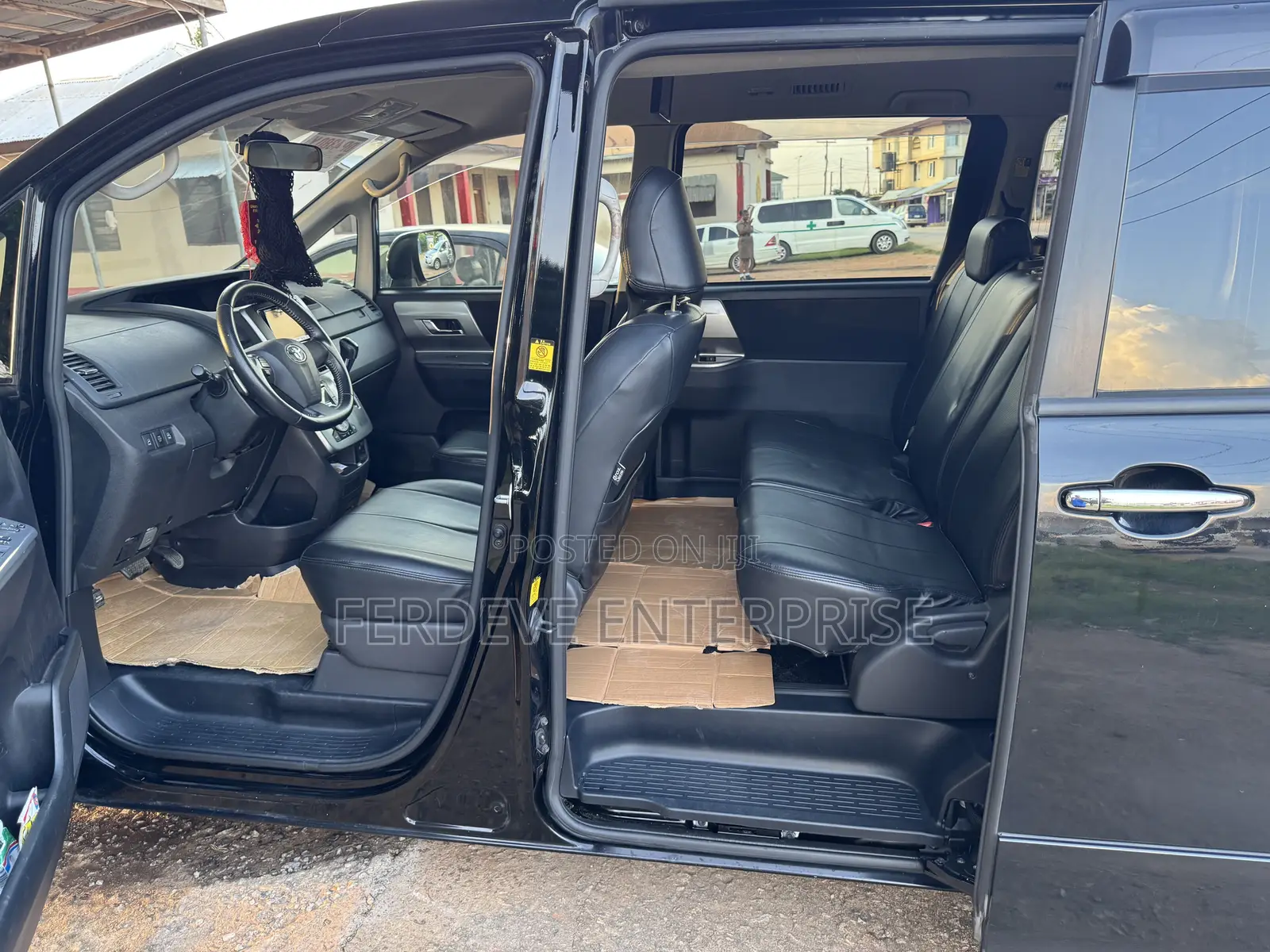 Toyota Voxy 2012 Black