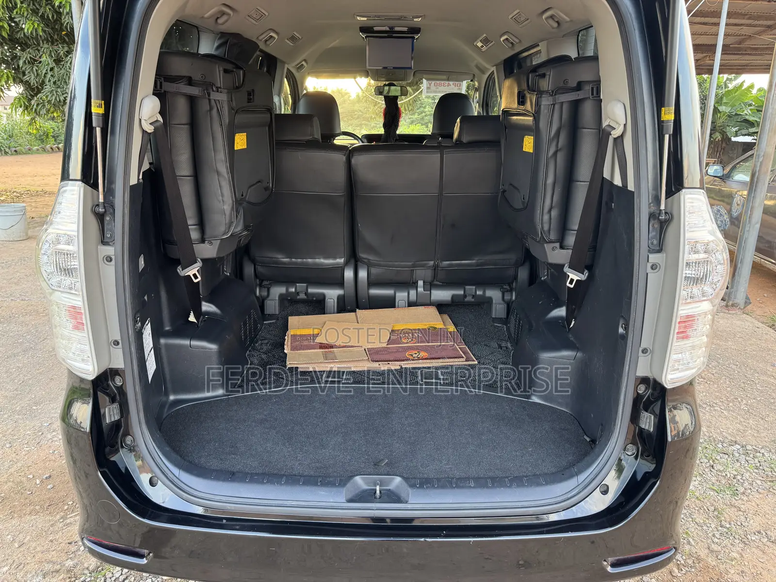 Toyota Voxy 2012 Black