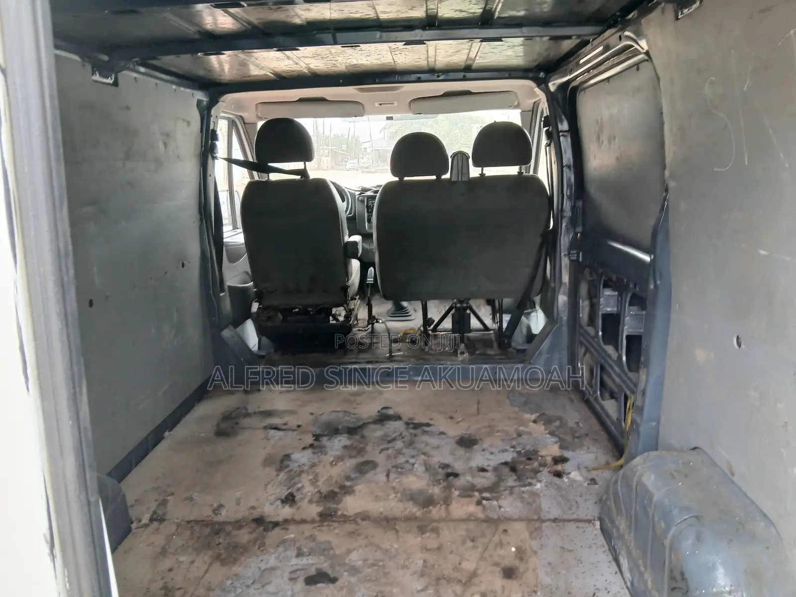 Ford Transit 2011 White