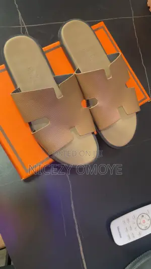 Hemez Slippers