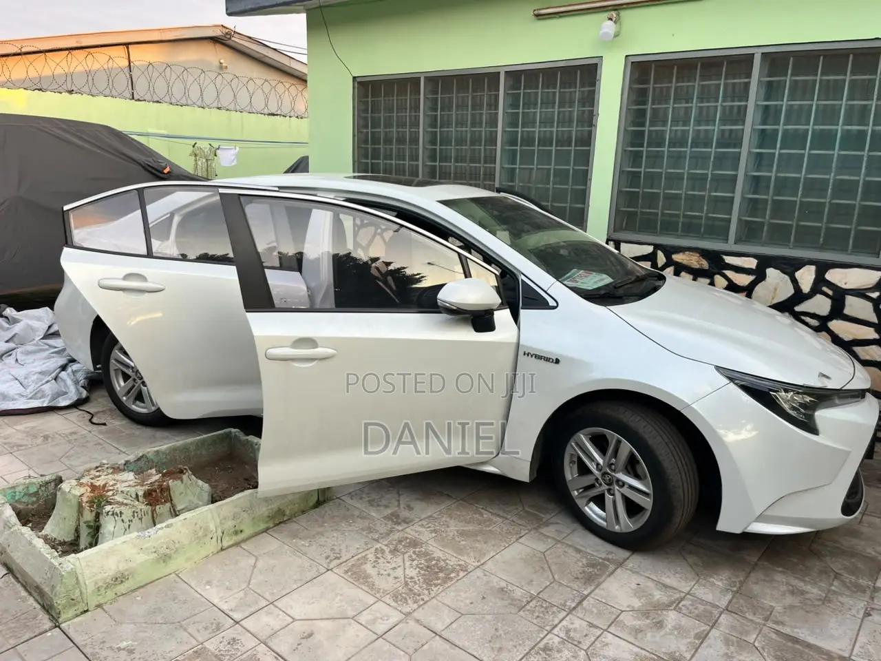 Toyota Levin Hybrid Entry 2021 White