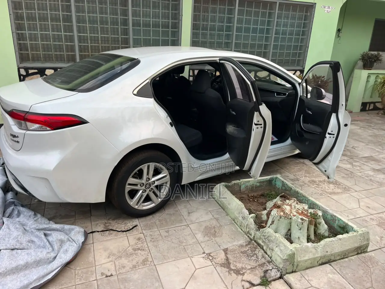 Toyota Levin Hybrid Entry 2021 White