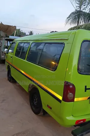 Hyundai H-100 1999 Green