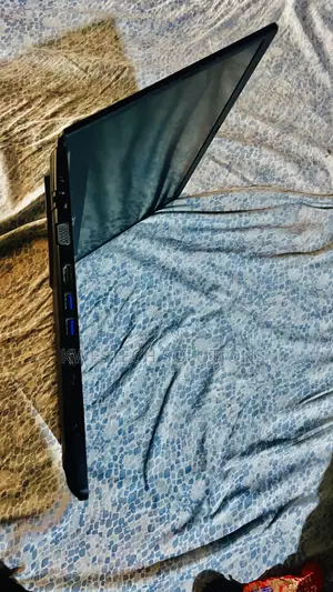 Laptop Acer TravelMate P2 15 8GB Intel Core i5 SSD 256GB