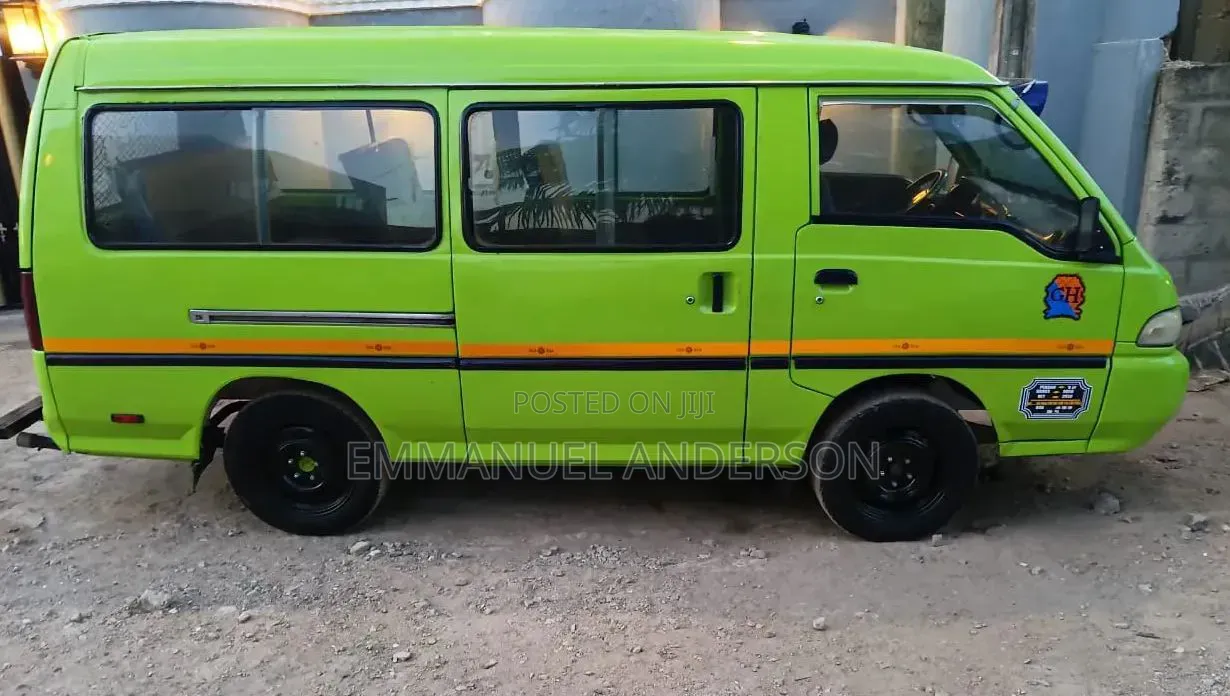 Hyundai H-100 1999 Green