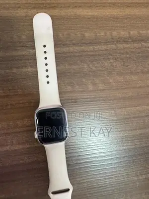 Almost New Apple Smart Watch Series 9 for Sale