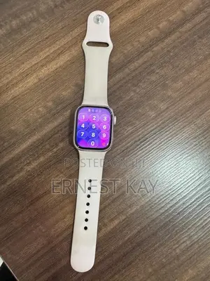 Almost New Apple Smart Watch Series 9 for Sale