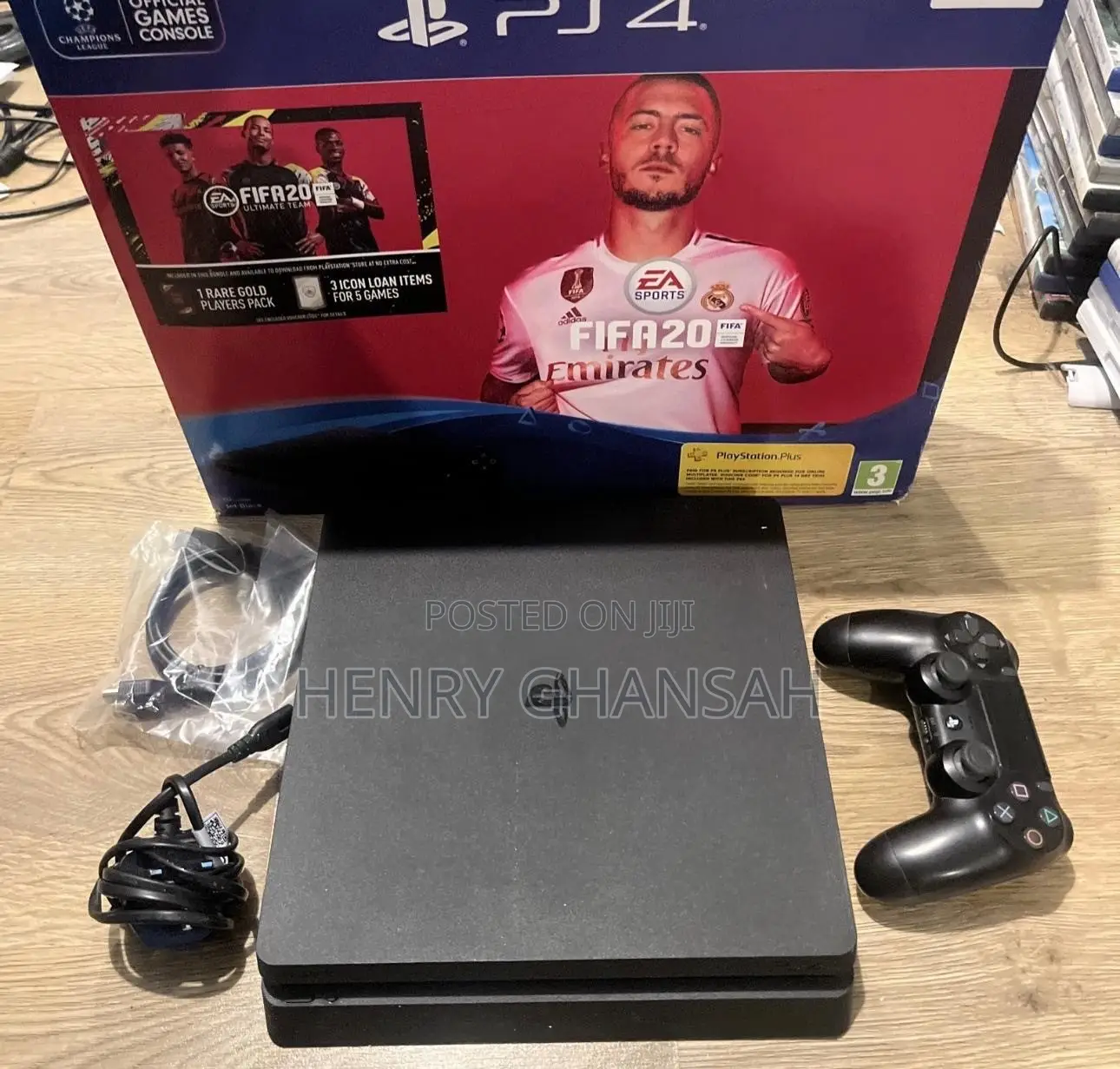 PlayStation 4 Slim