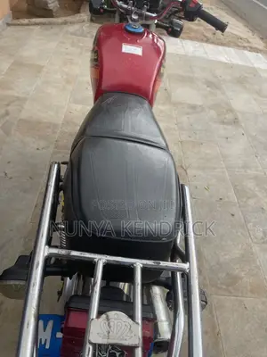 Royal RY125 2025 Red