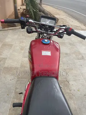 Royal RY125 2025 Red