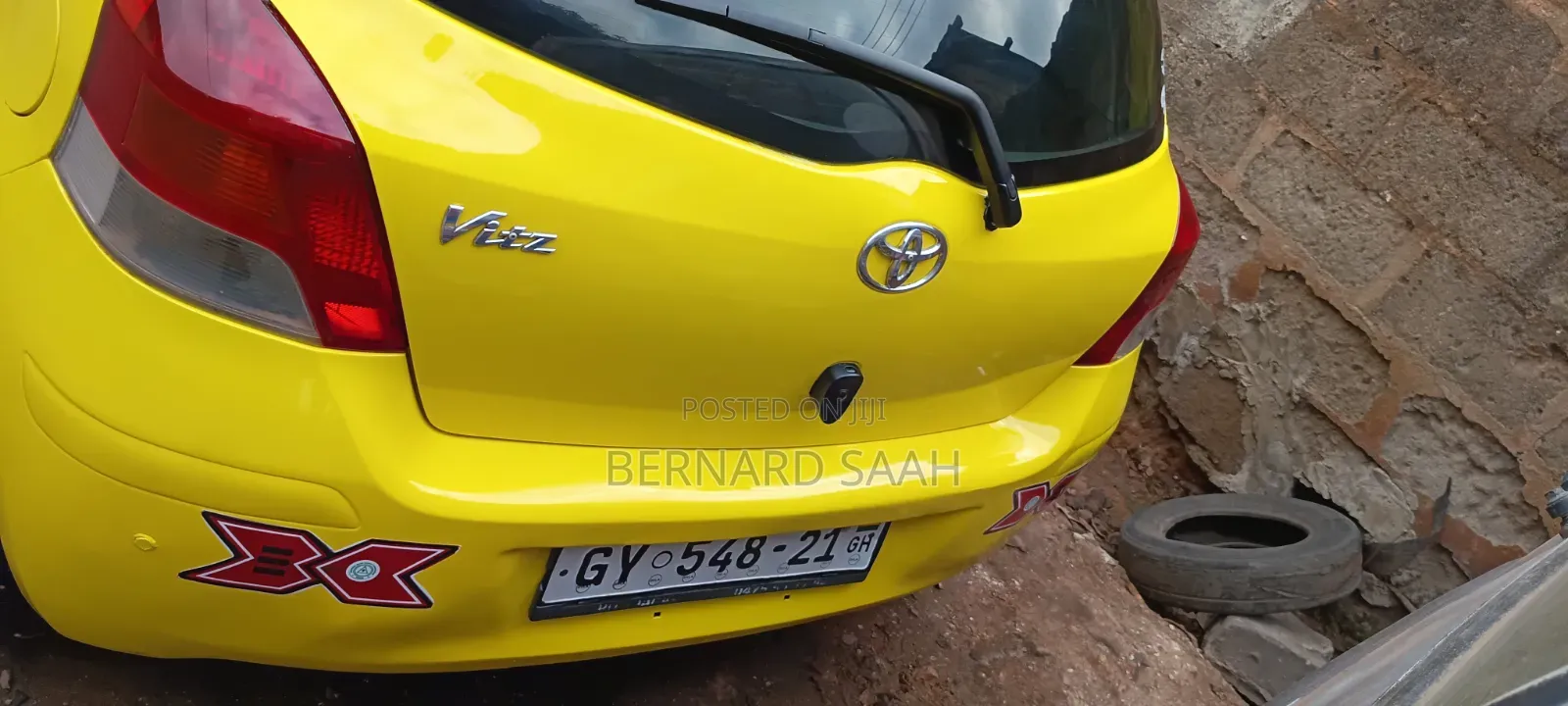 Toyota Vitz 2010 Yellow