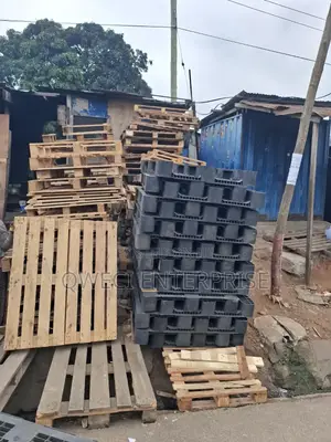 "Plastic Pallets for Sale – Accra