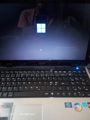Laptop MSI CR600 3GB AMD HDD 320GB