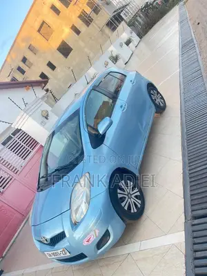 Toyota Vitz 2010 Blue