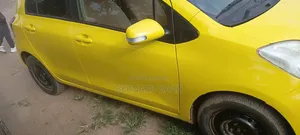 Toyota Vitz 2010 Yellow