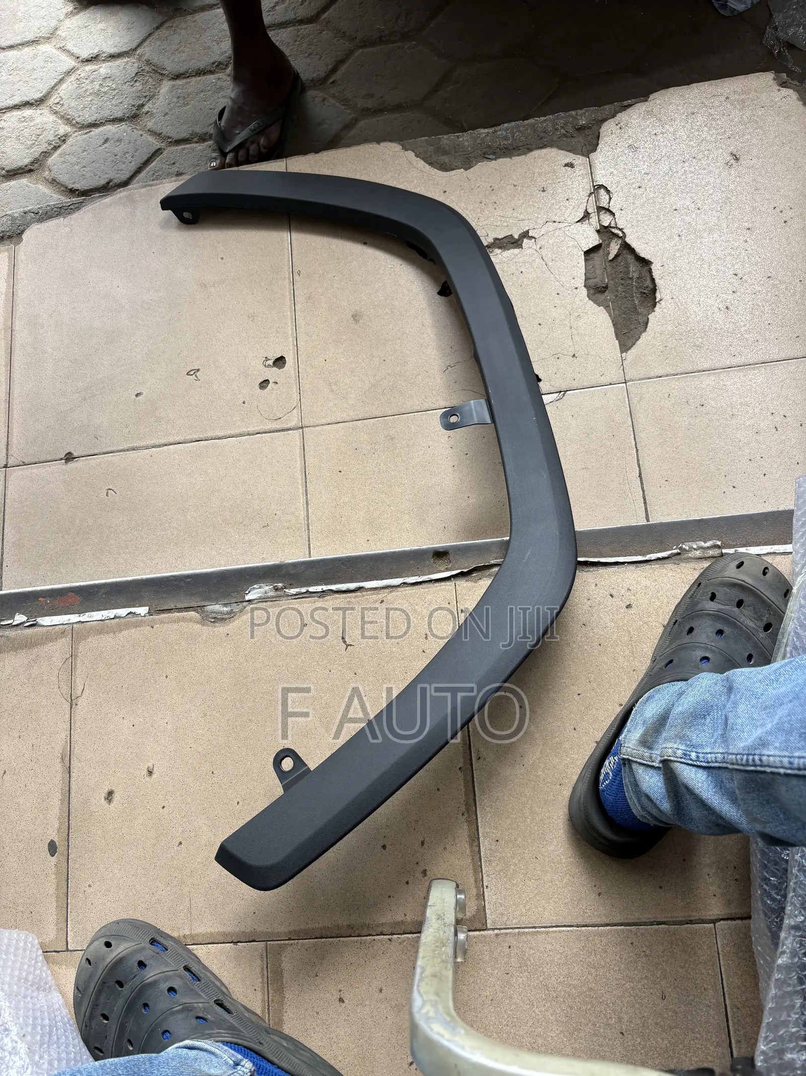 Toyota RAV4 2019,2021,2022,2023,2024,2025 Front Fender Moulding