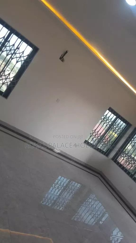 3bdrm Apartment in Oyarifa for rent