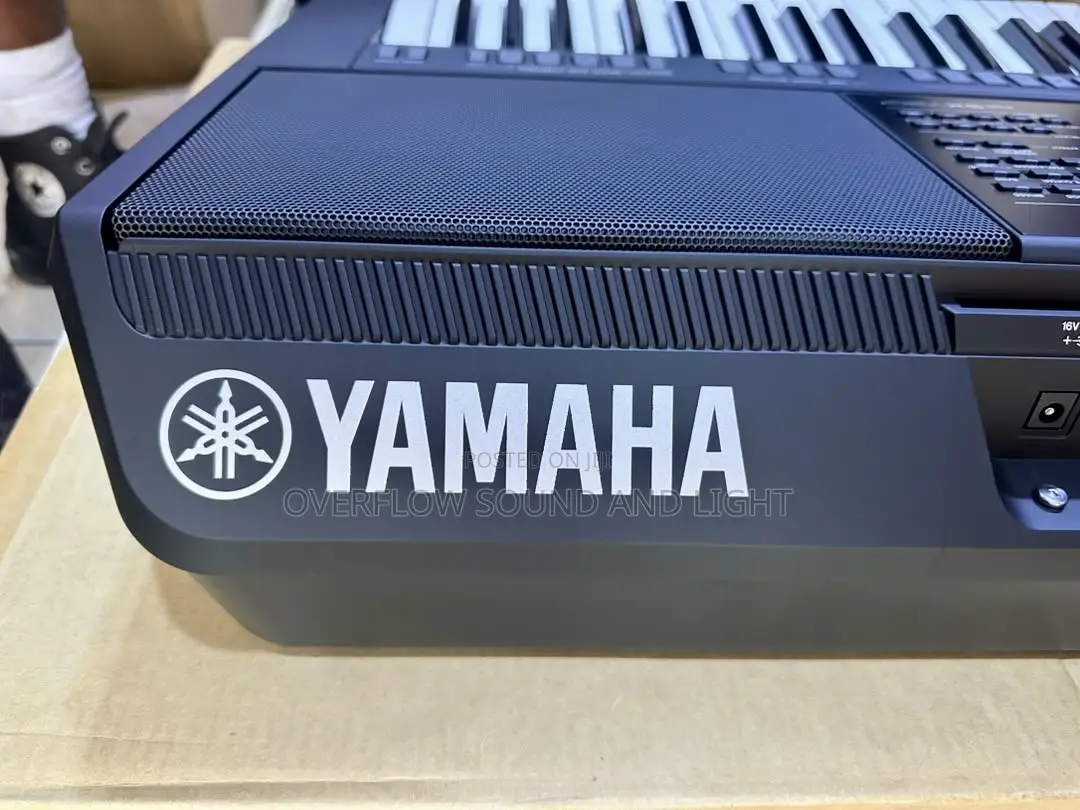 Professional Yamaha SX720+ 61 Key