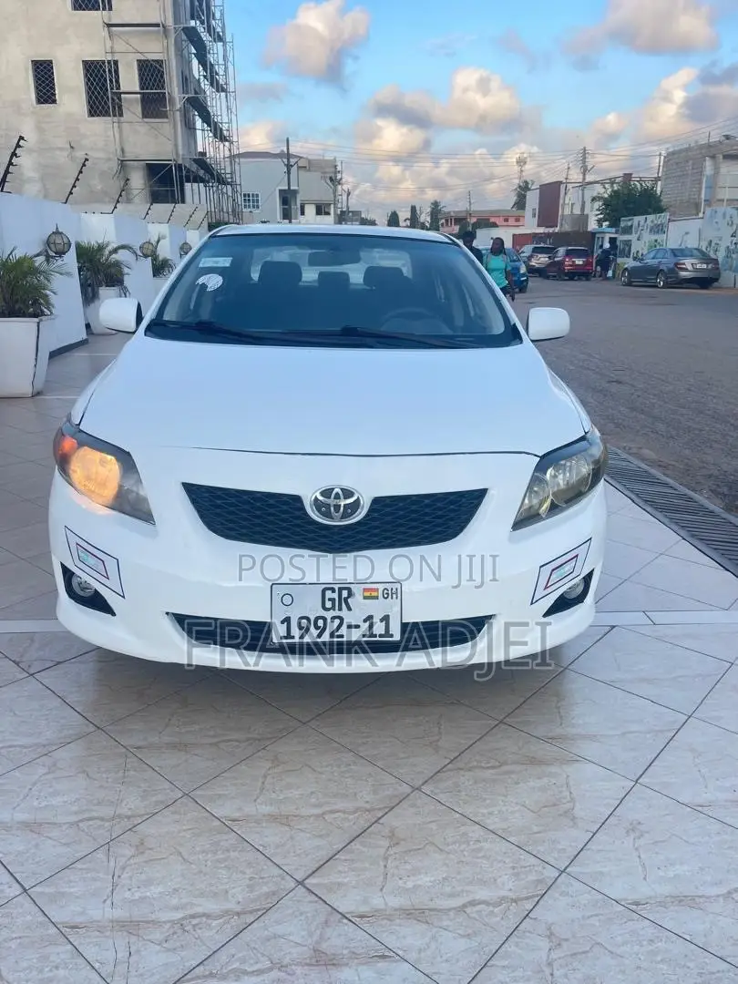 Toyota Corolla 2009 White