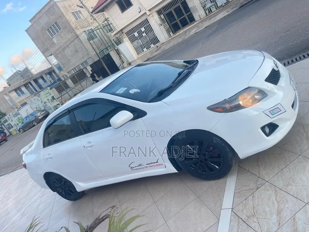 Toyota Corolla 2009 White