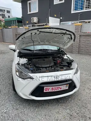 Toyota Yaris iA 1.5 FWD 2017 White