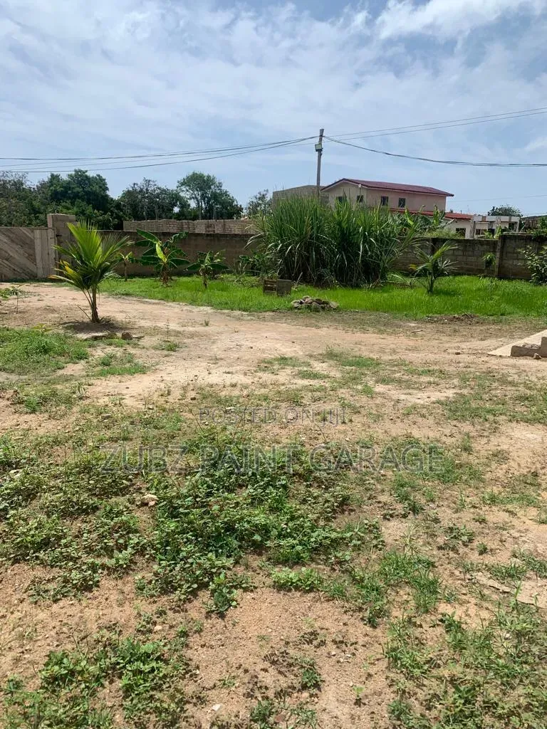 14 Bedrooms Uncompleted Storey Building (2 Plot)