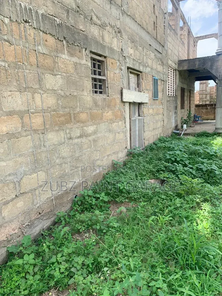 14 Bedrooms Uncompleted Storey Building (2 Plot)
