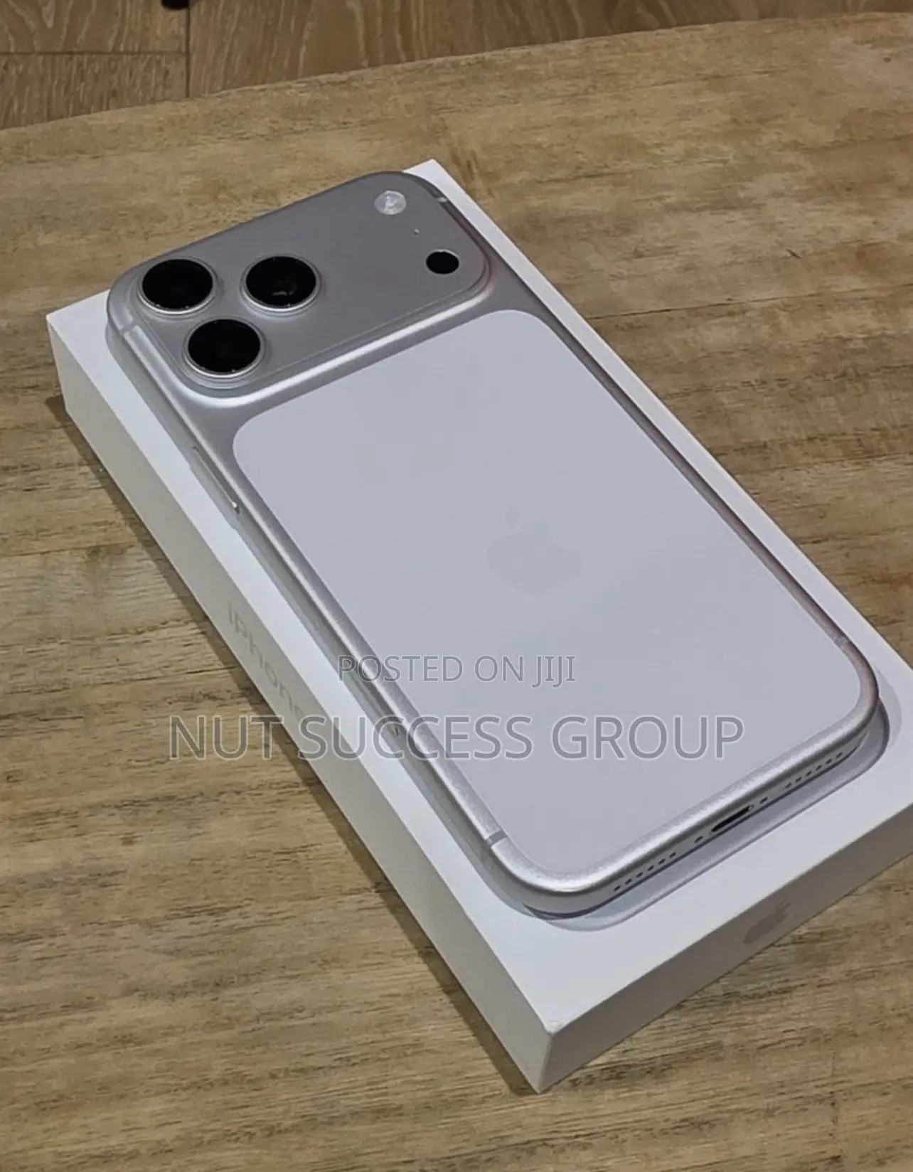 New Apple iPhone 17 Pro Max 256 GB Silver