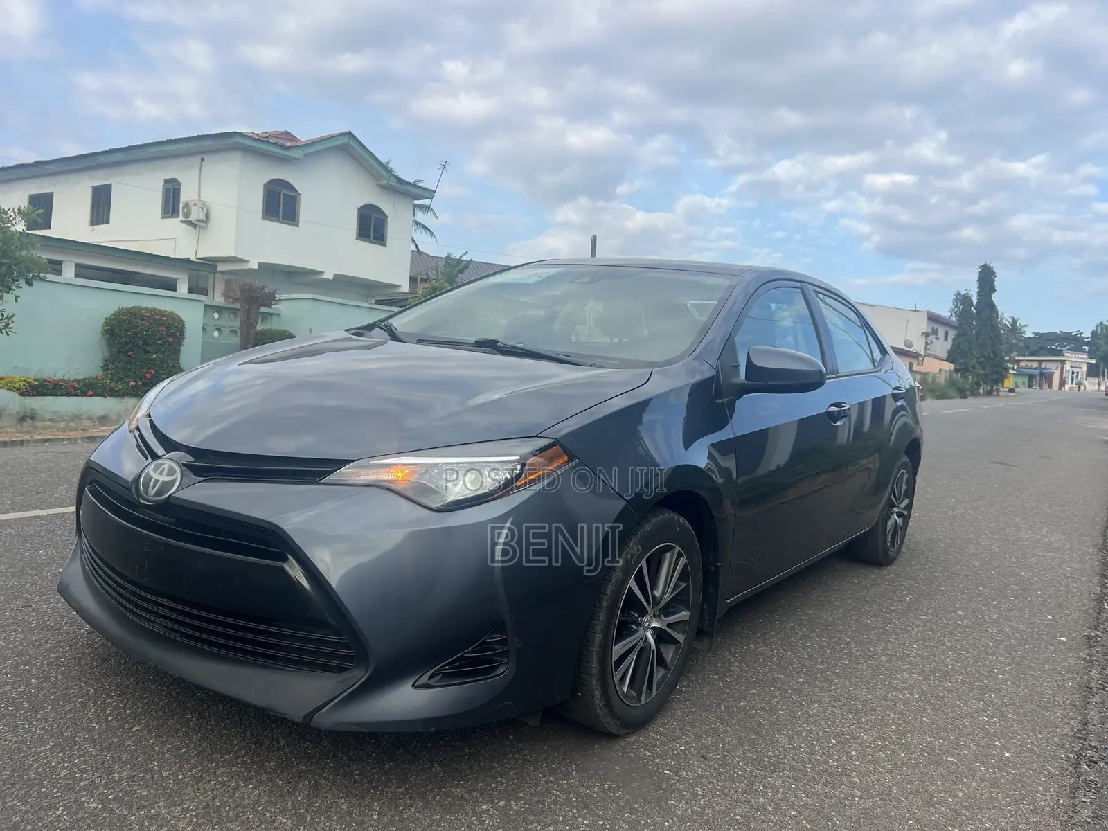 Toyota Corolla 2017 Gray
