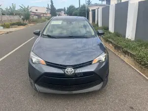 Toyota Corolla 2017 Gray