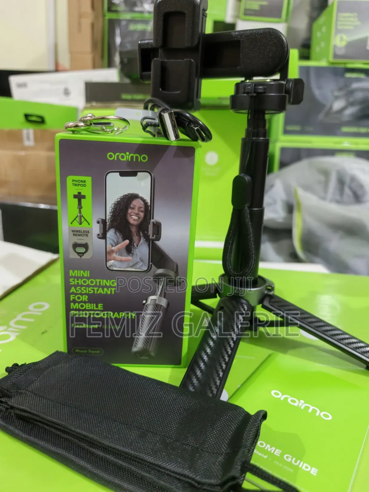 Oraimo FlexiStand Phone Tripod With Fill Light and Remote Control