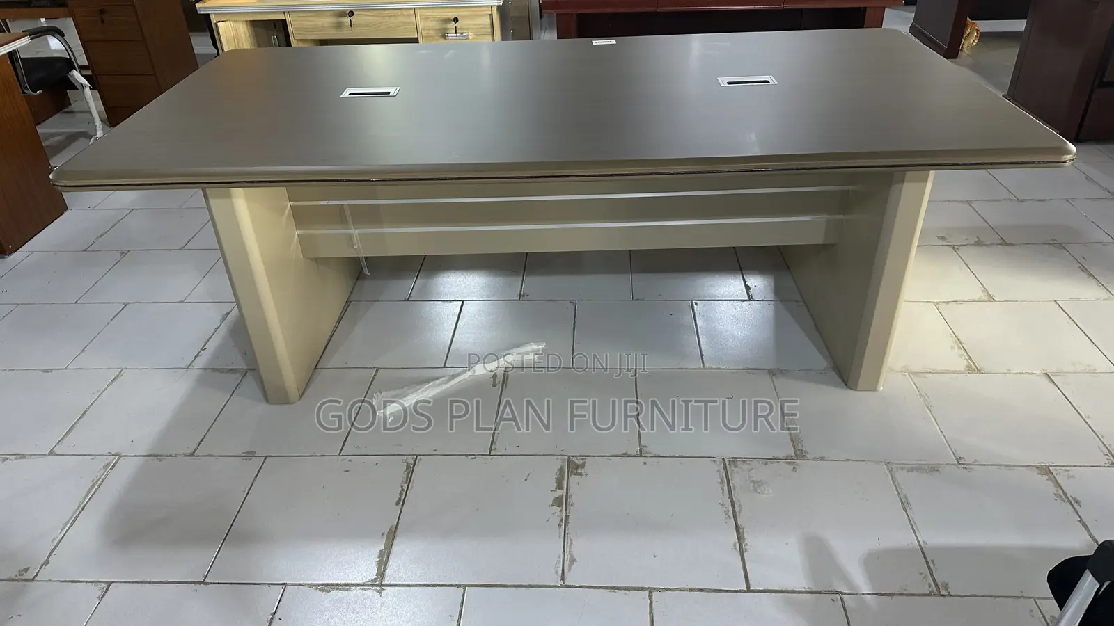 Conference Table (6-8) Fm