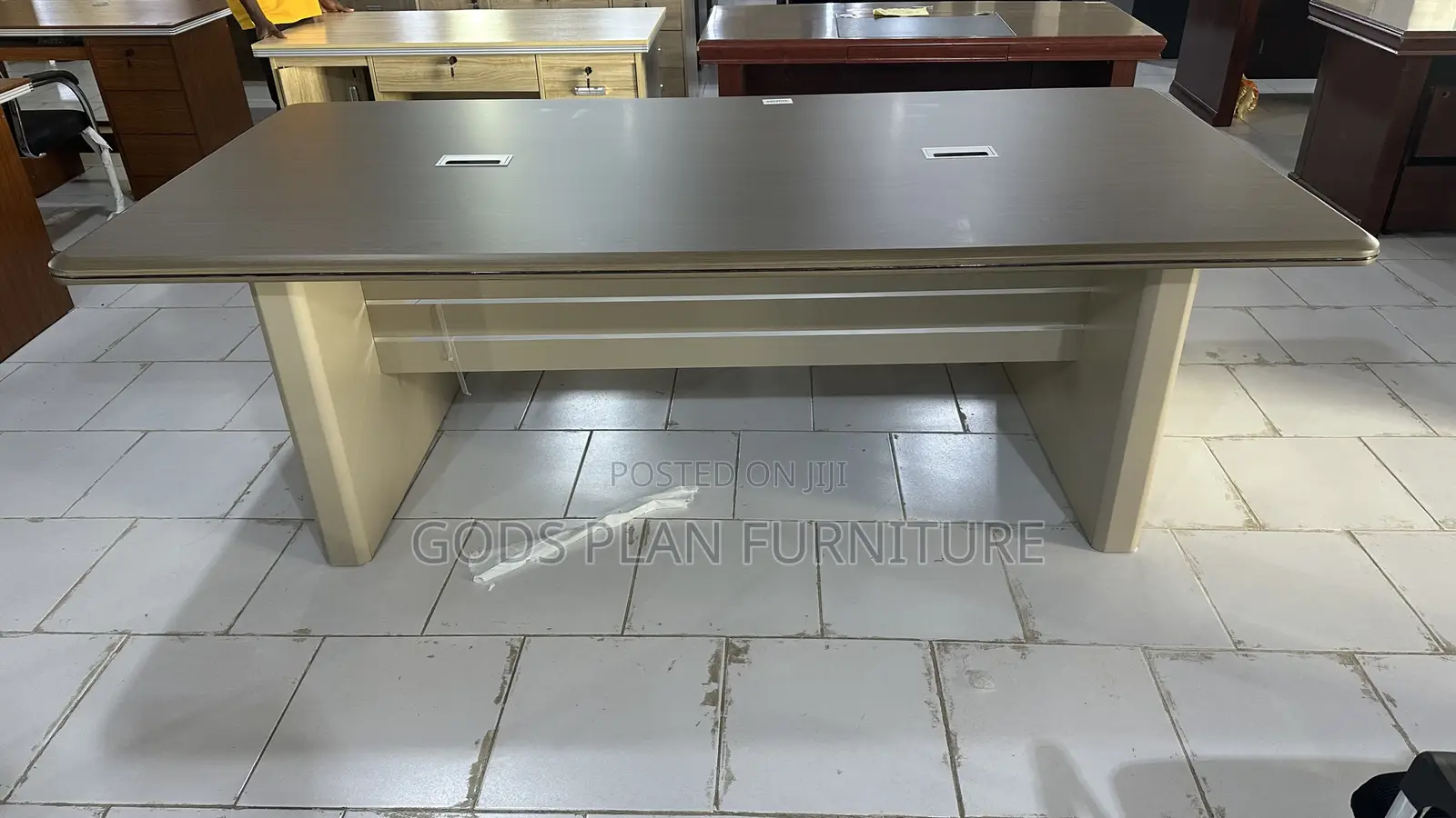 Conference Table (6-8) Fm