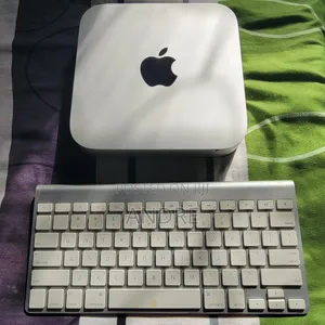 Desktop Computer Apple Mac Mini 8GB Intel Core i5 HDD 500GB