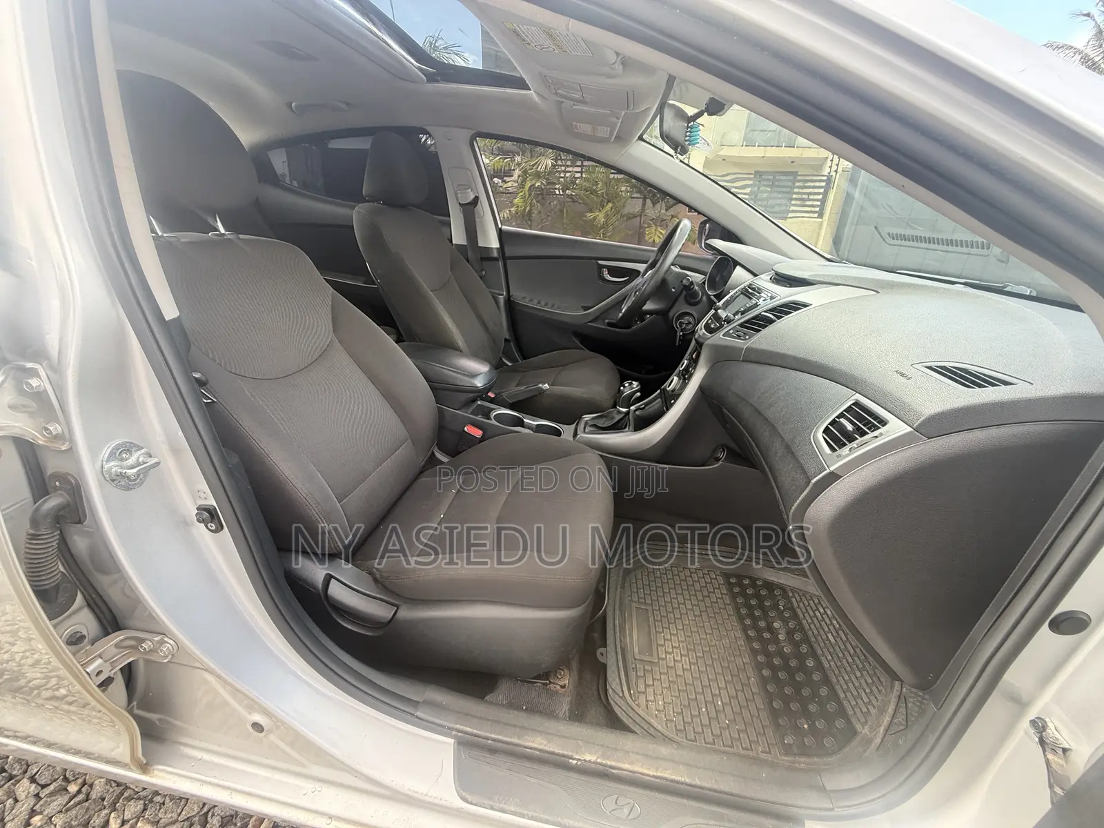 Hyundai Elantra Limited 4dr Sedan (1.8L 4cyl 6A) 2014 Silver