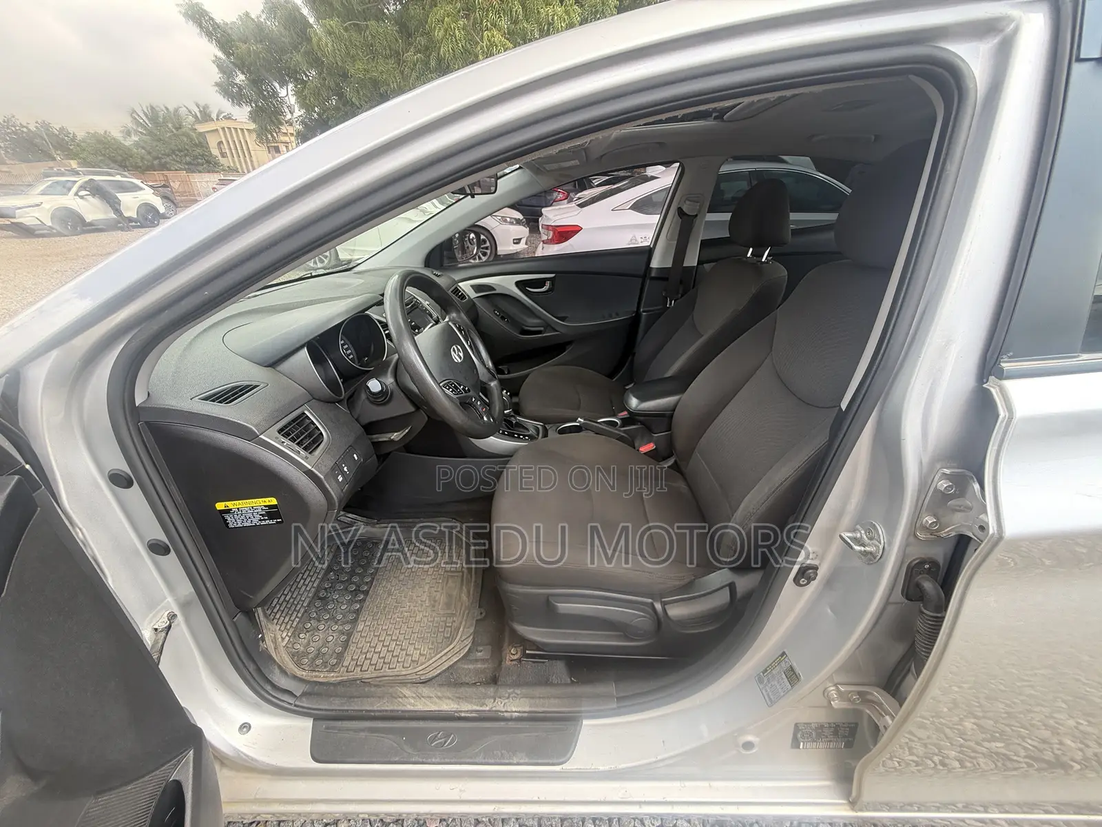 Hyundai Elantra Limited 4dr Sedan (1.8L 4cyl 6A) 2014 Silver