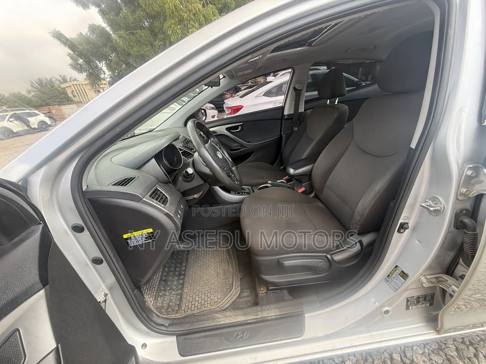 Hyundai Elantra Limited 4dr Sedan (1.8L 4cyl 6A) 2014 Silver