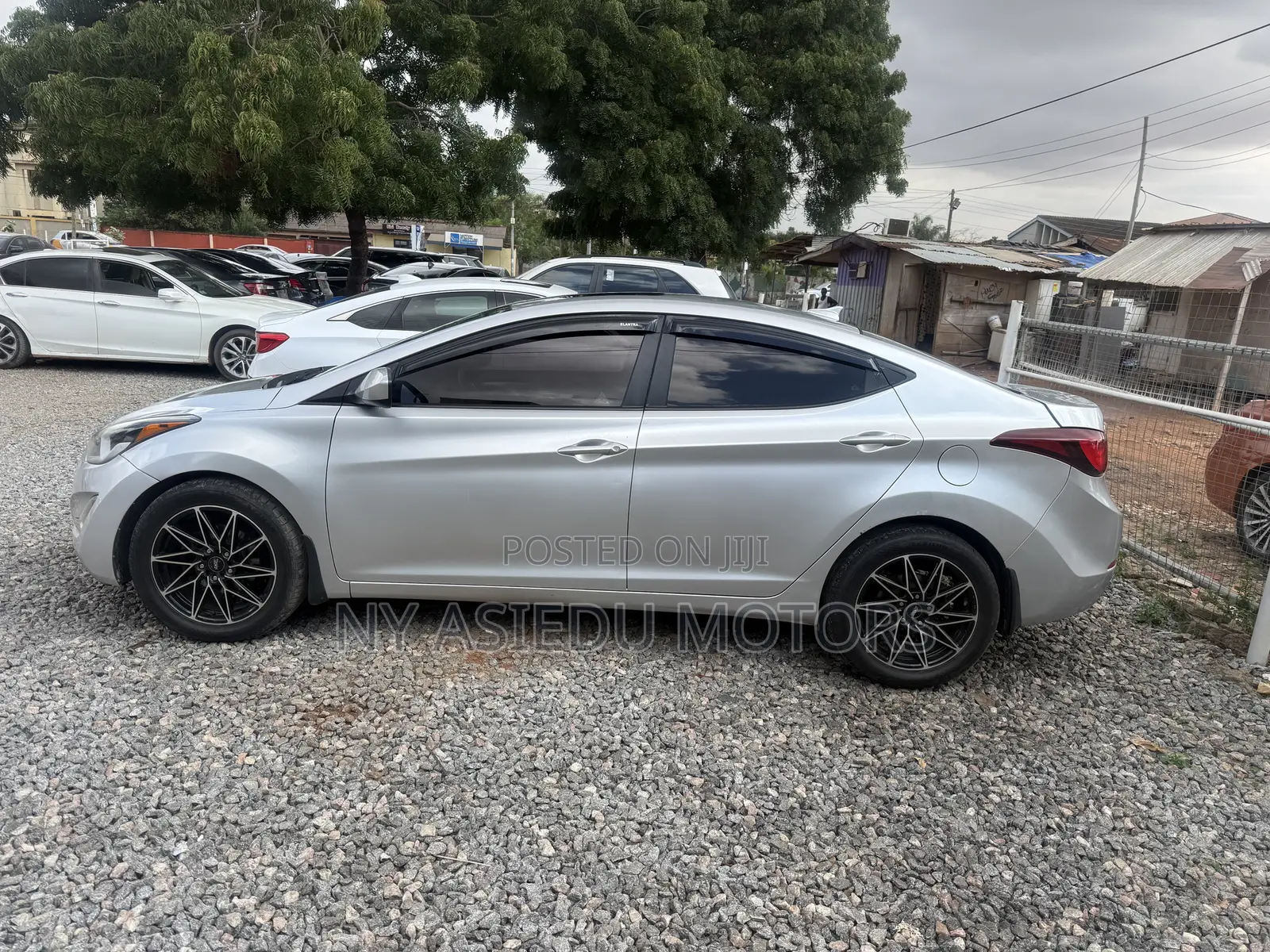 Hyundai Elantra Limited 4dr Sedan (1.8L 4cyl 6A) 2014 Silver