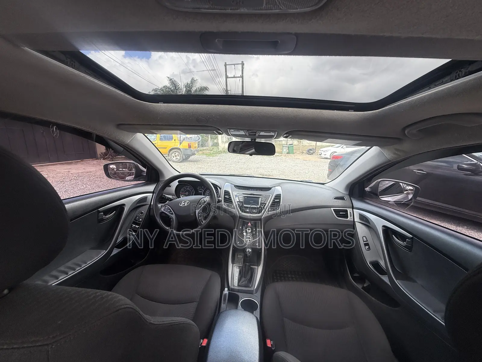 Hyundai Elantra Limited 4dr Sedan (1.8L 4cyl 6A) 2014 Silver