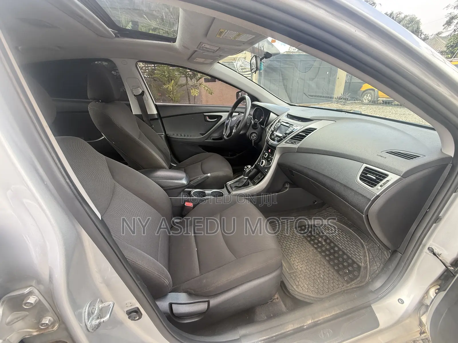 Hyundai Elantra Limited 4dr Sedan (1.8L 4cyl 6A) 2014 Silver