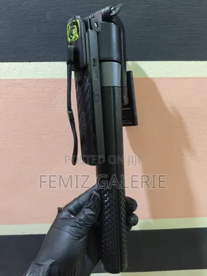 Oraimo FlowTrack Gesture Control Face Tracking Selfie Stick Tripod