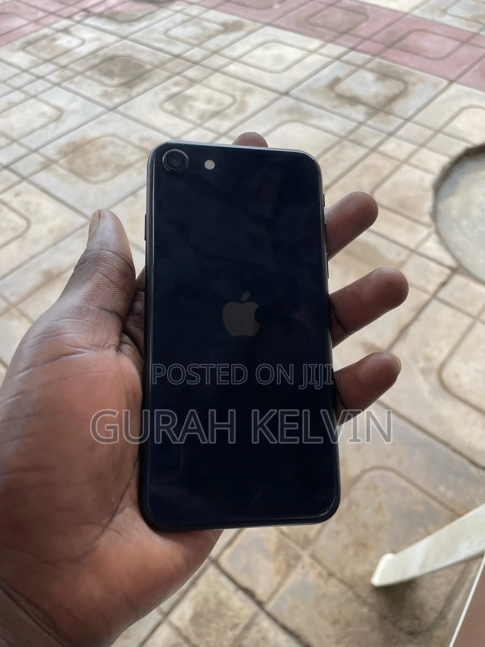 New Apple iPhone SE (2022) 64 GB Black