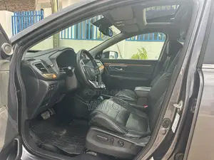 Honda CR-V Touring 4dr SUV AWD (1.5L 4cyl CVT) 2017 Gray
