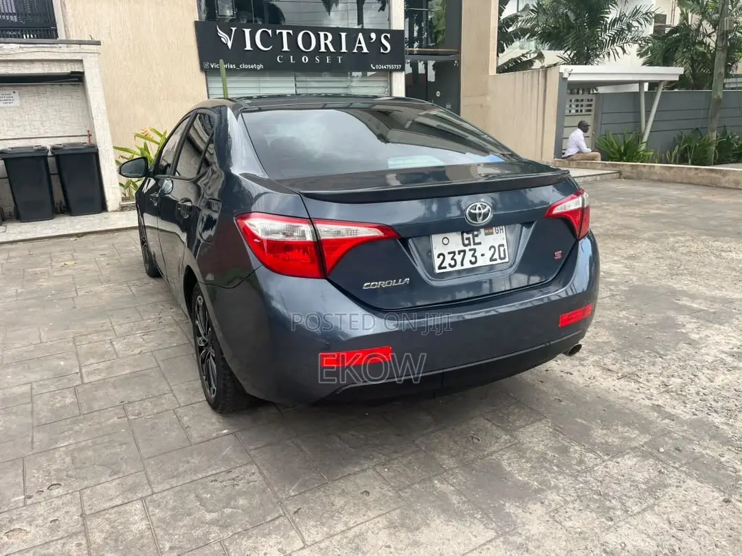Toyota Corolla S 4dr Sedan (1.8L 4cyl CVT) 2016 Gray