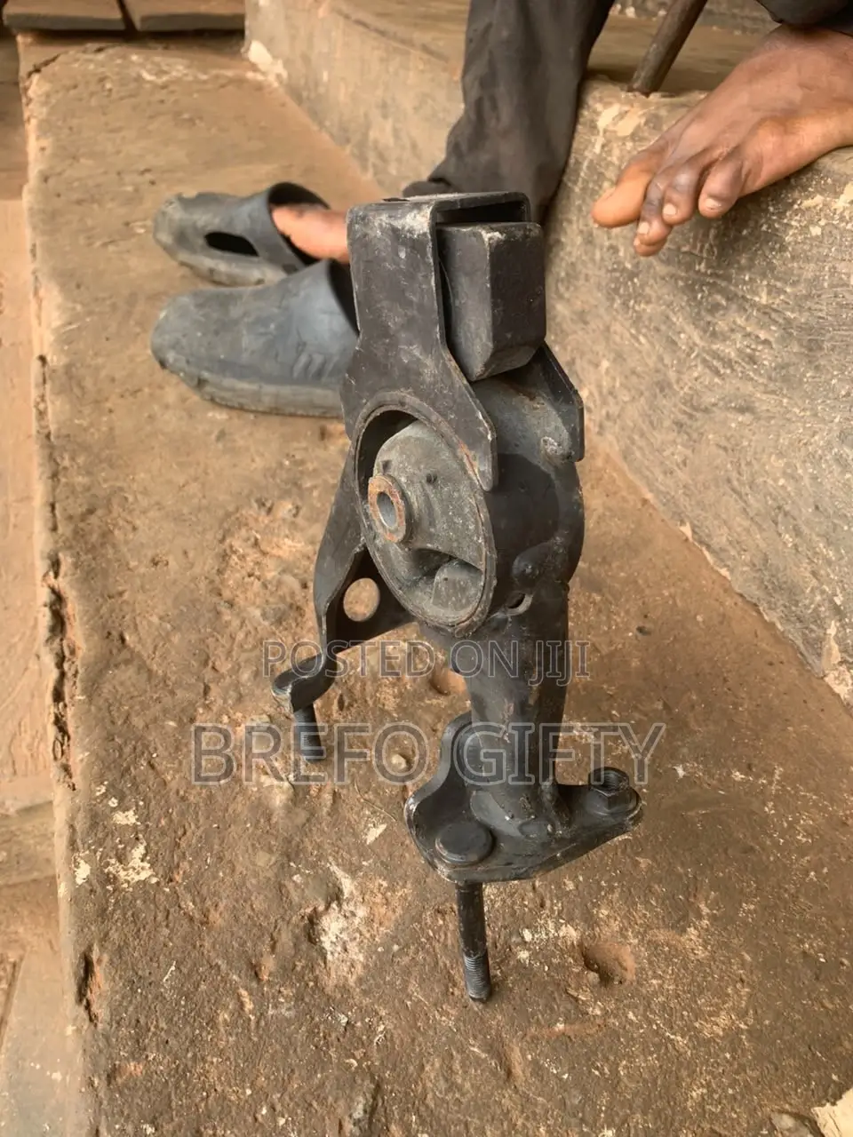 Toyota Voxy Engine Mount