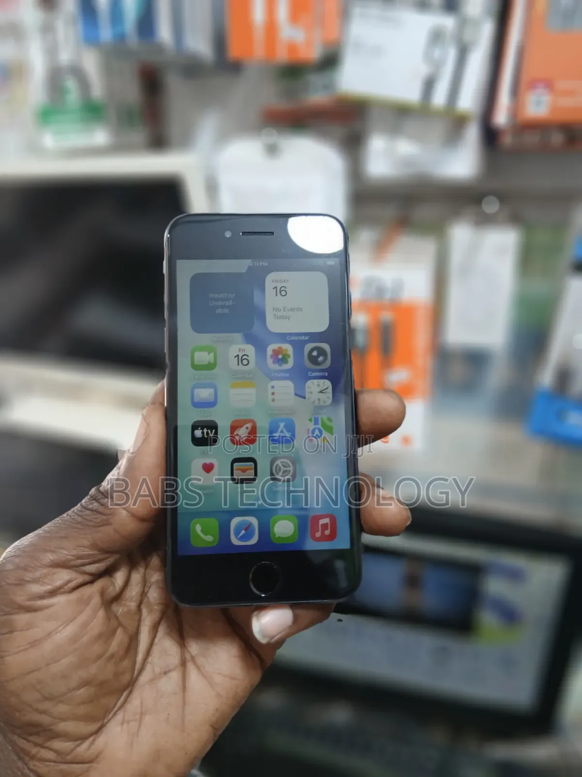 Apple iPhone SE (2020) 128 GB Black