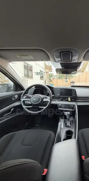 Hyundai Elantra Limited 2023 Beige