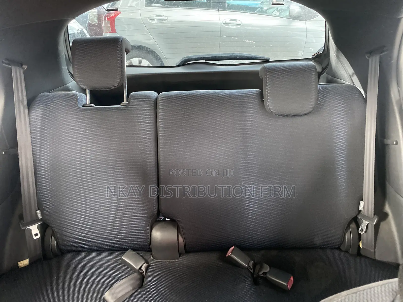 Toyota Vitz 1.3 FWD 5dr 2011 Gray