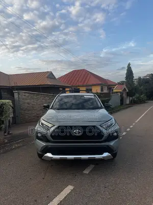 Toyota RAV4 Adventure 2019 Green